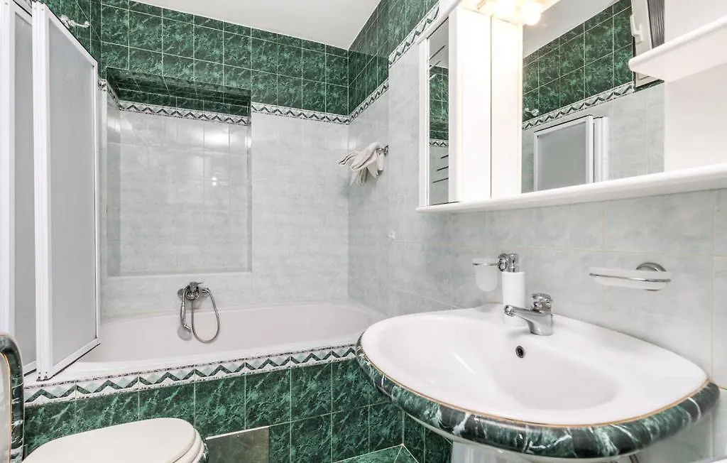 Vallelosca Garden Hotel Opatija 0*,  Croatia